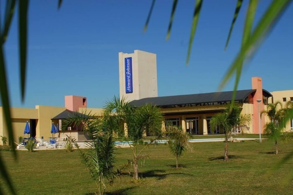 Howard Johnson Inn Rosario De La Frontera Exteriér fotografie